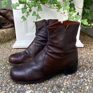 Vintage beetle biker boots 9 D